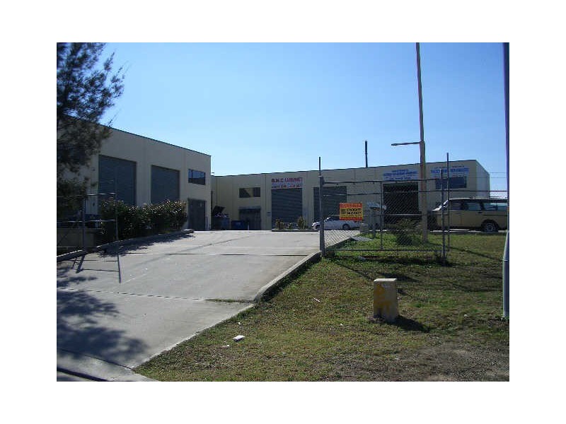 Unit 6/4 Essex Street, Minto NSW 2566