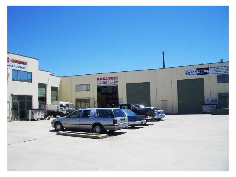 Unit 6/4 Essex Street, Minto NSW 2566