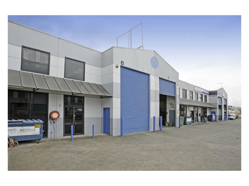 Unit 6/13-15 Mill Road, Campbelltown NSW 2560