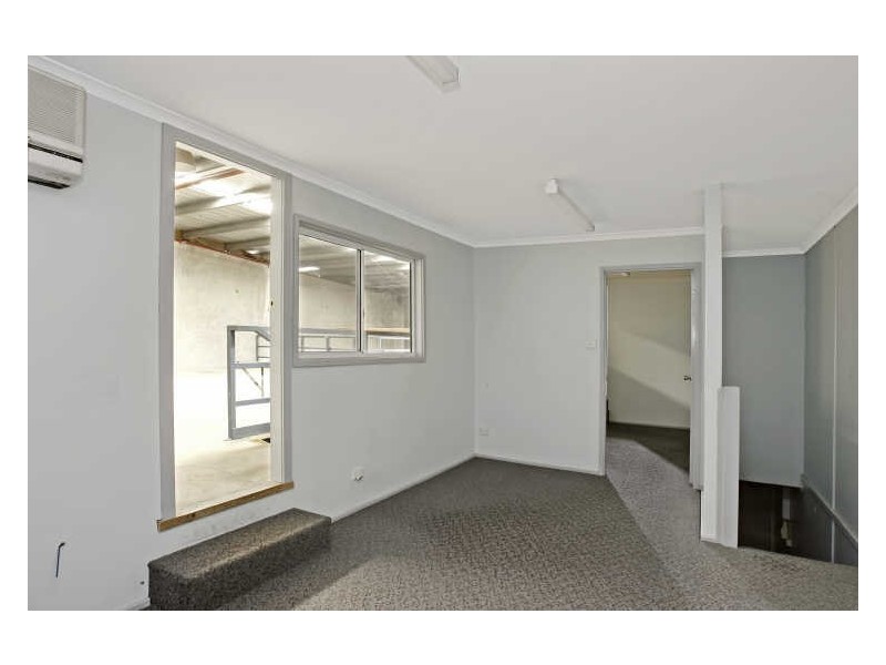 Unit 6/13-15 Mill Road, Campbelltown NSW 2560