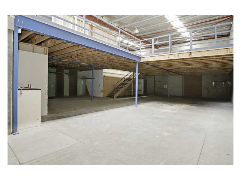 Unit 6/13-15 Mill Road, Campbelltown NSW 2560