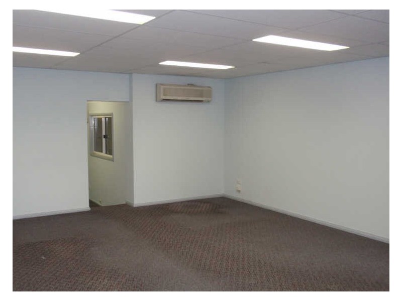 Unit 6/13-15 Mill Road, Campbelltown NSW 2560