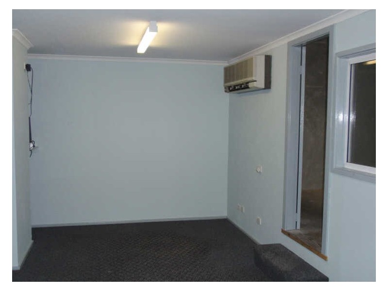 Unit 6/13-15 Mill Road, Campbelltown NSW 2560