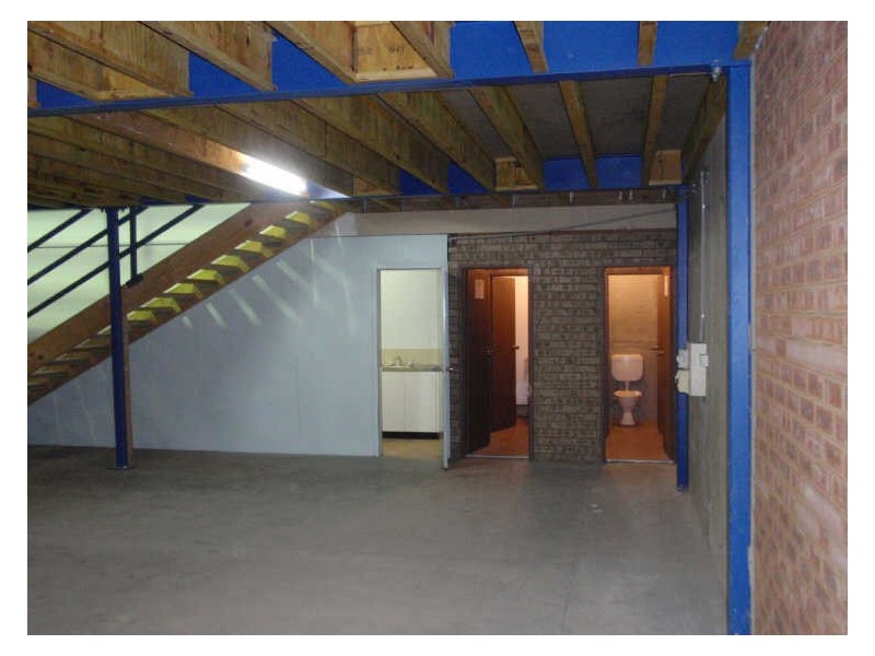 Unit 6/13-15 Mill Road, Campbelltown NSW 2560