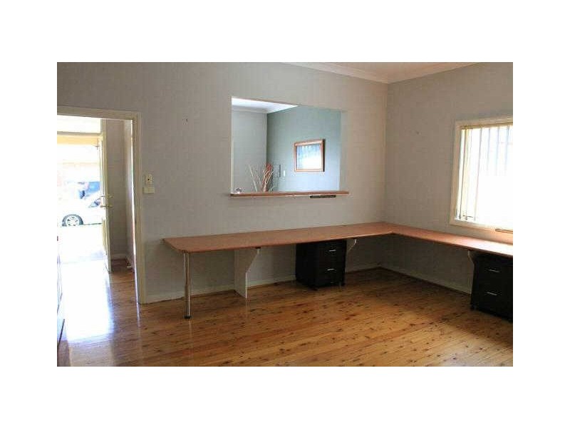 25 Iolanthe Street, Campbelltown NSW 2560