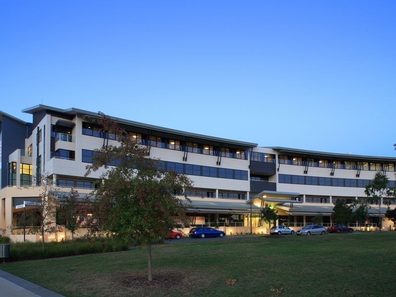 17 & 18/42 Parkside Crescent, Campbelltown NSW 2560