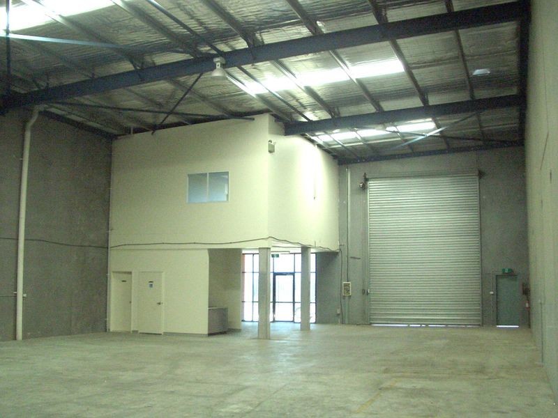 Unit 3/4 Orielton Road, Smeaton Grange NSW 2567
