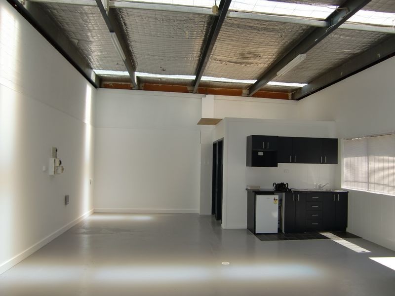 Unit 3/2 Liverpool Street, Ingleburn NSW 2565