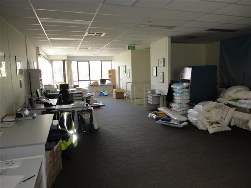 15 Kerr Road, Ingleburn NSW 2565