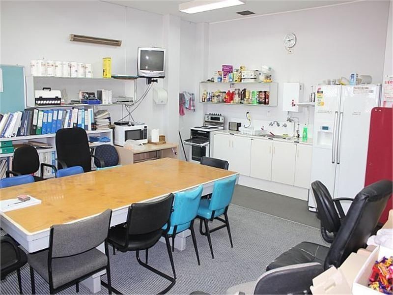14 Dumaresq Street, Campbelltown NSW 2560