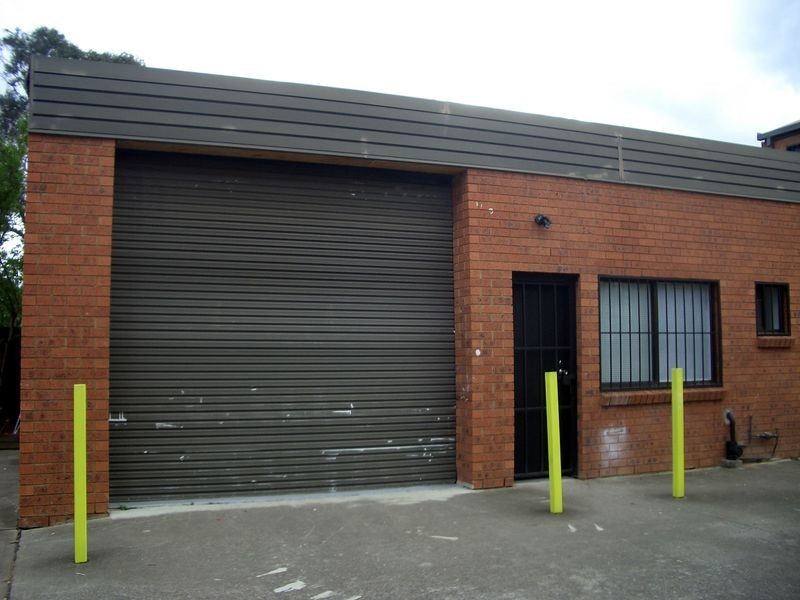 Unit 3/2 Liverpool Street, Ingleburn NSW 2565