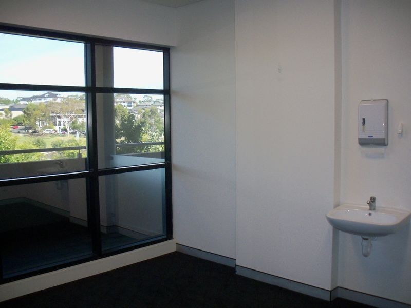 12/42 Parkside Crescent, Campbelltown NSW 2560