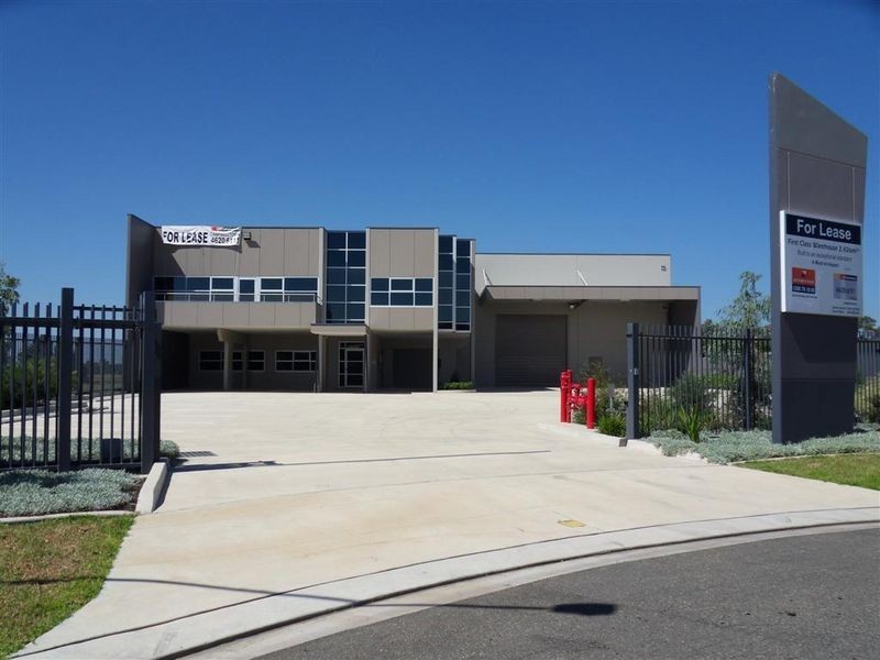 26 Saggartfield Road, Minto NSW 2566