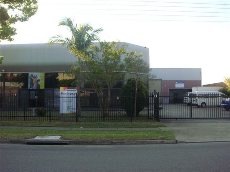 1/33 Stanley Road, Ingleburn NSW 2565