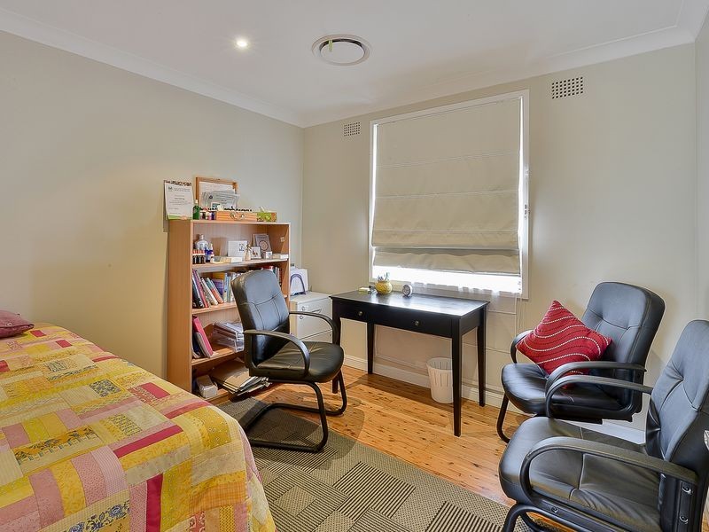 Room 3/5 Stewart Street, Harrington Park NSW 2567