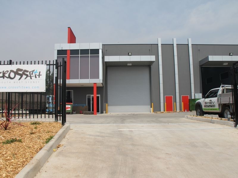 1/27 Mount Erin Road, Campbelltown NSW 2560