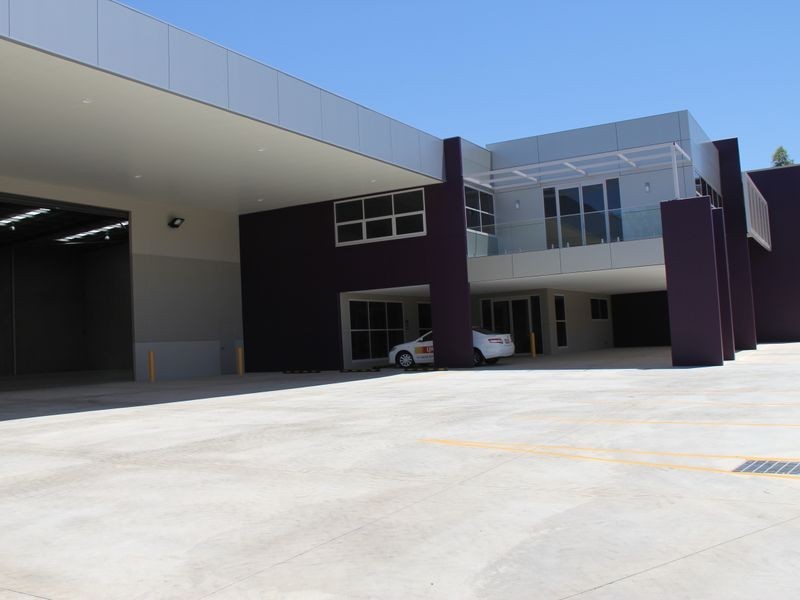 4 Nursery Place, Campbelltown NSW 2560