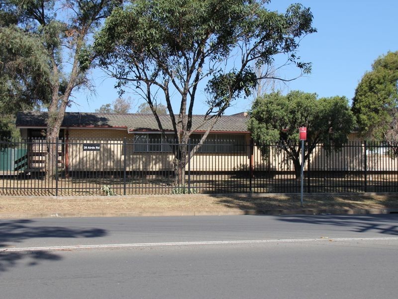 20 Airds Road, Minto NSW 2566