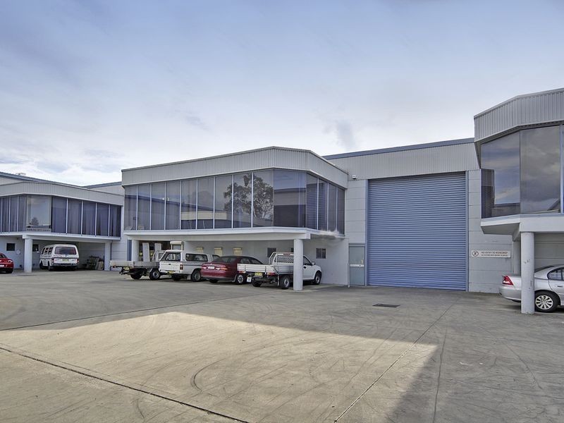 Unit 4/14 Stennett Road, Ingleburn NSW 2565