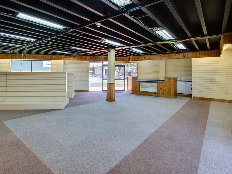 14 Watsford Road, Campbelltown NSW 2560
