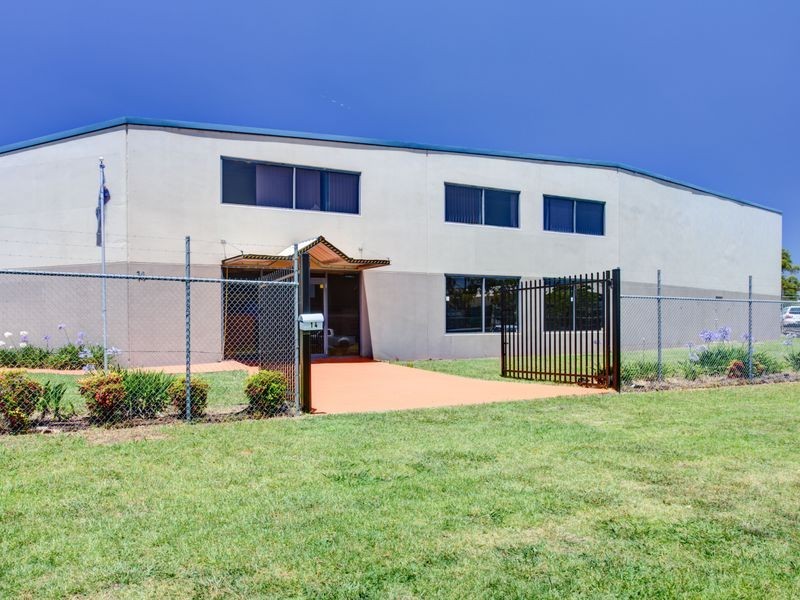 14 Watsford Road, Campbelltown NSW 2560