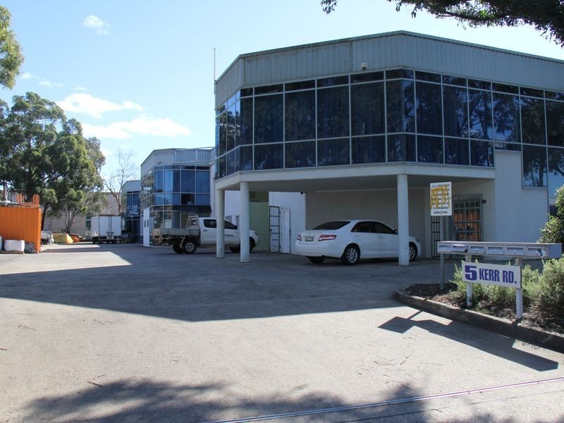 1/5 Kerr Road, Ingleburn NSW 2565