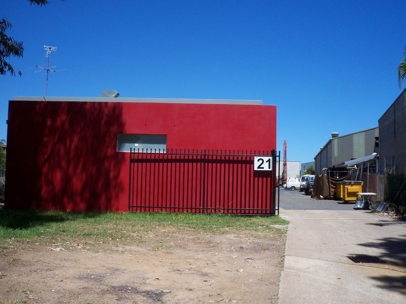 Unit 2/21 Graham Hill Road, Narellan NSW 2567