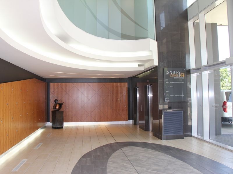 2/4-8 Inglewood Place, Baulkham Hills NSW 2153
