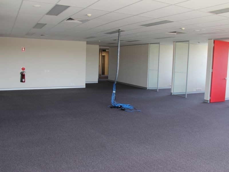 2/4-8 Inglewood Place, Baulkham Hills NSW 2153
