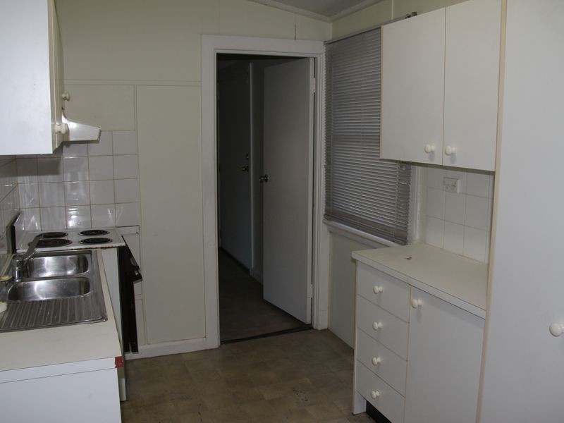 23 Warby Street, Campbelltown NSW 2560