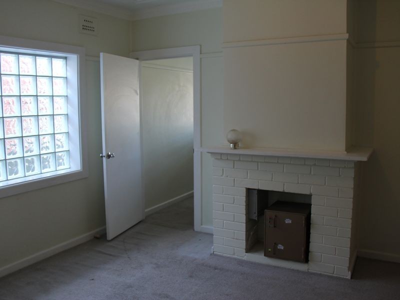 23 Warby Street, Campbelltown NSW 2560