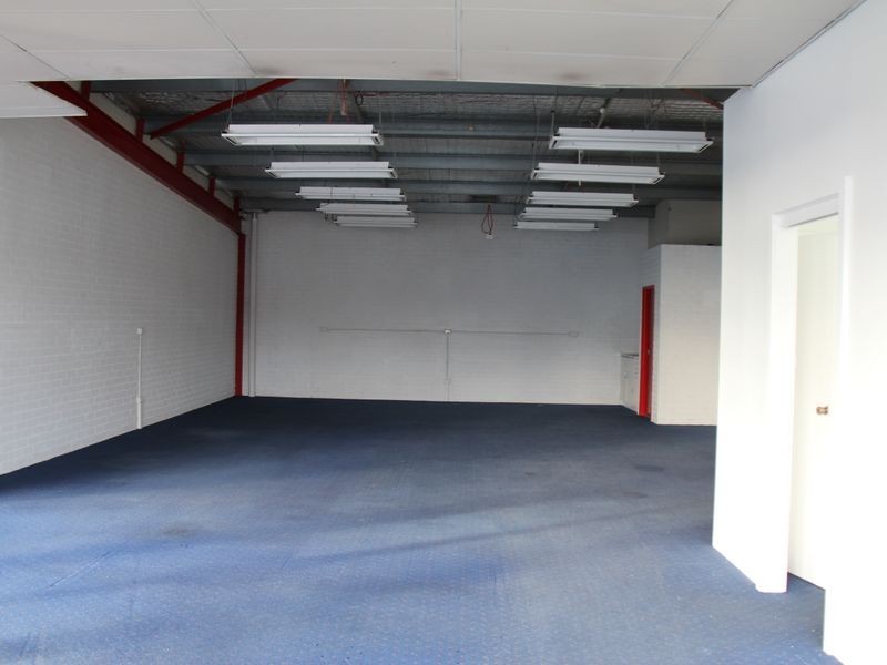 2/42-44 Queen Street, Campbelltown NSW 2560