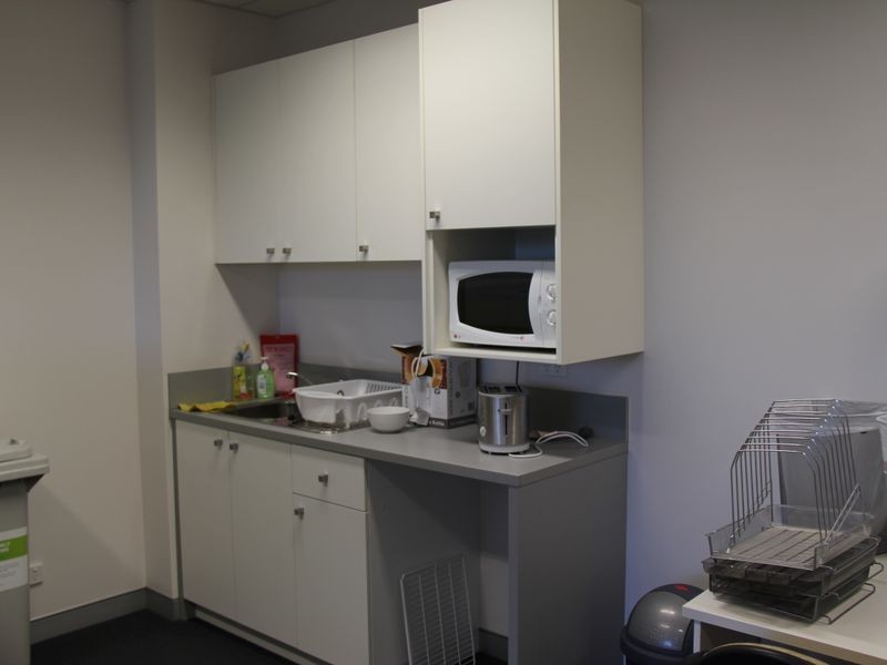 Suite 2.02/4 Hyde Parade, Campbelltown NSW 2560