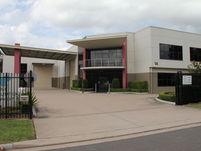14 McPherson Road, Smeaton Grange NSW 2567