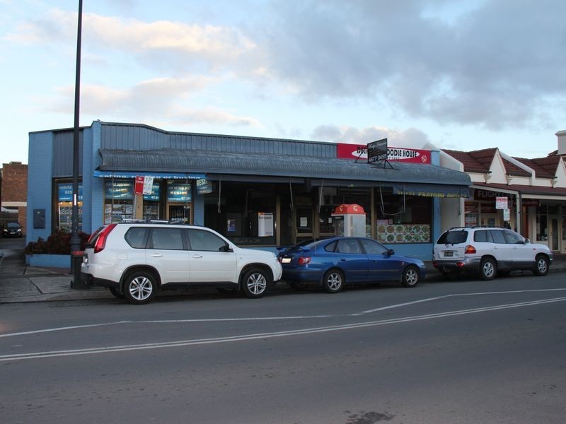 2/102 Argyle Street, Picton NSW 2571