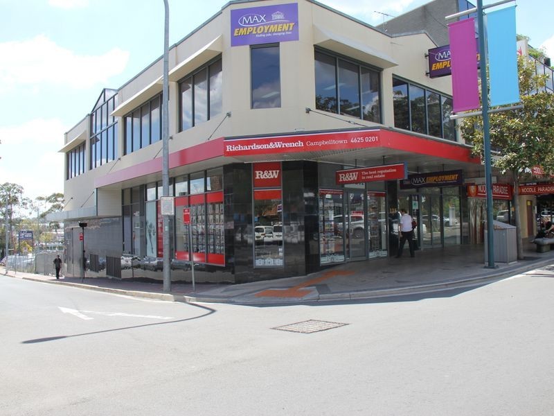 1/135-141 Queen Street, Campbelltown NSW 2560