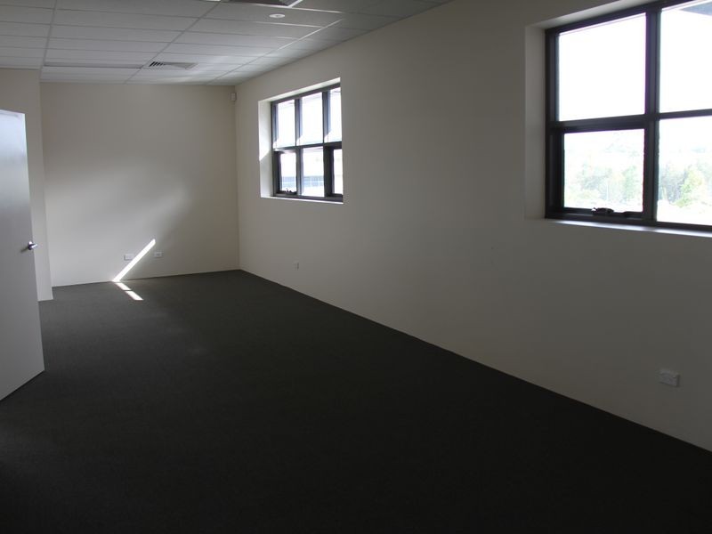11 Mount Erin Road, Campbelltown NSW 2560