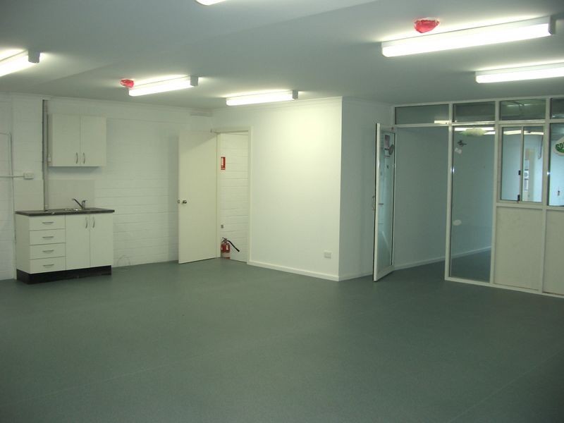 Unit 3b/4 Louise Avenue, Ingleburn NSW 2565