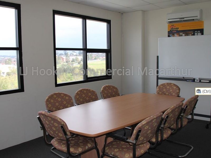 Unit B2/7 Hepher Road, Campbelltown NSW 2560