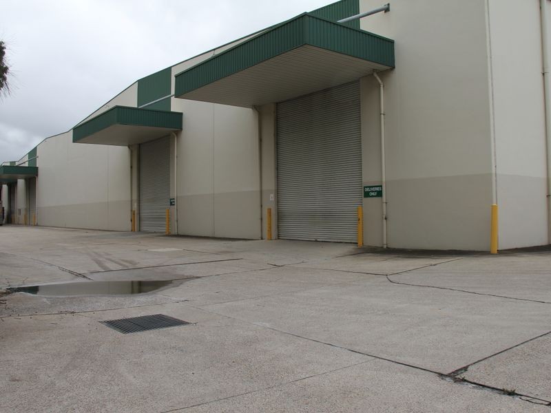 Unit 4/1 Swaffham Road, Minto NSW 2566