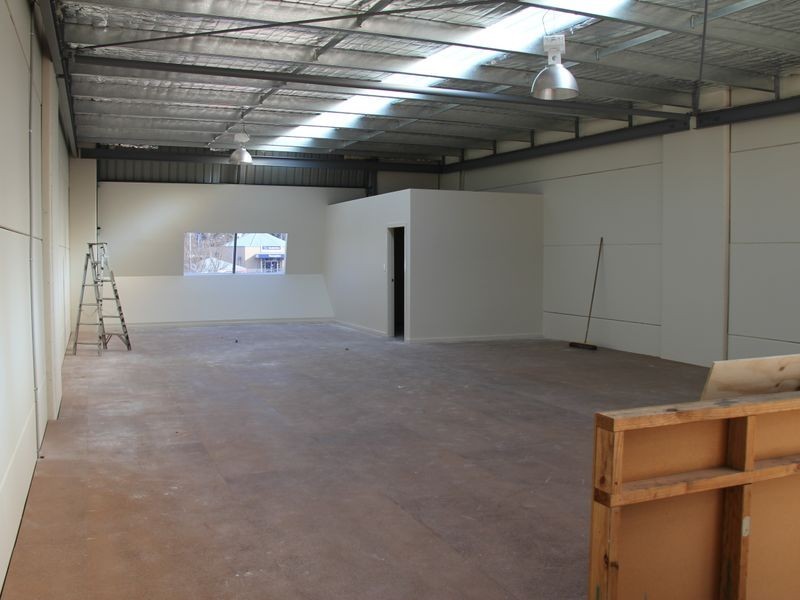 Unit 1/3 Yarmouth Place, Smeaton Grange NSW 2567