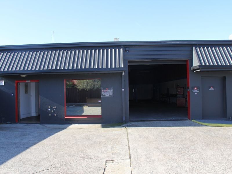 Unit 4/7 Mill Road, Campbelltown NSW 2560