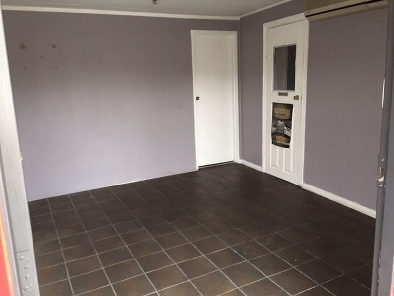 Unit 4/7 Mill Road, Campbelltown NSW 2560