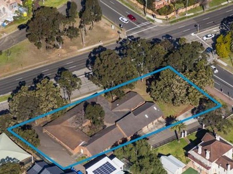 28 Cordeaux Street, Campbelltown NSW 2560