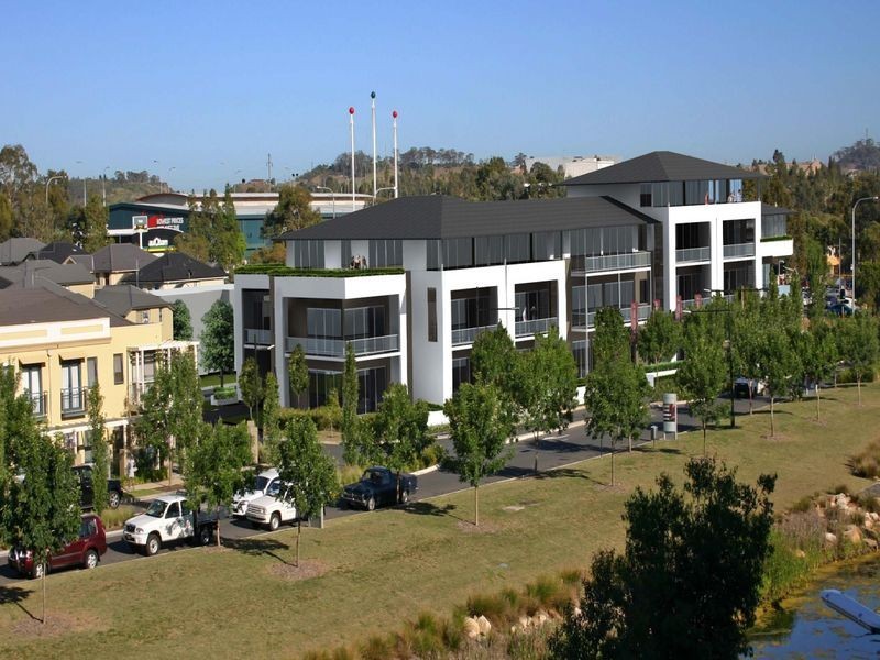 2.06/1 Centennial Drive, Campbelltown NSW 2560