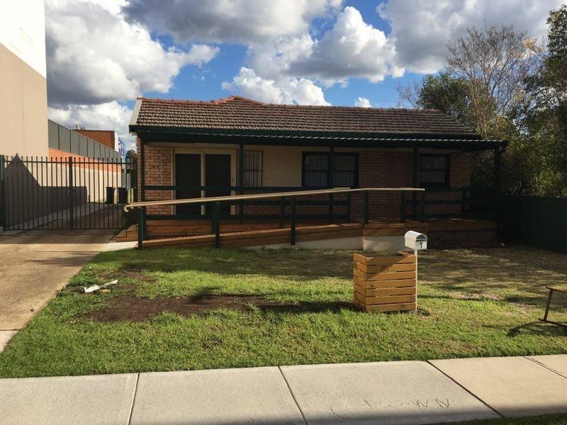 1 Warby Street, Campbelltown NSW 2560