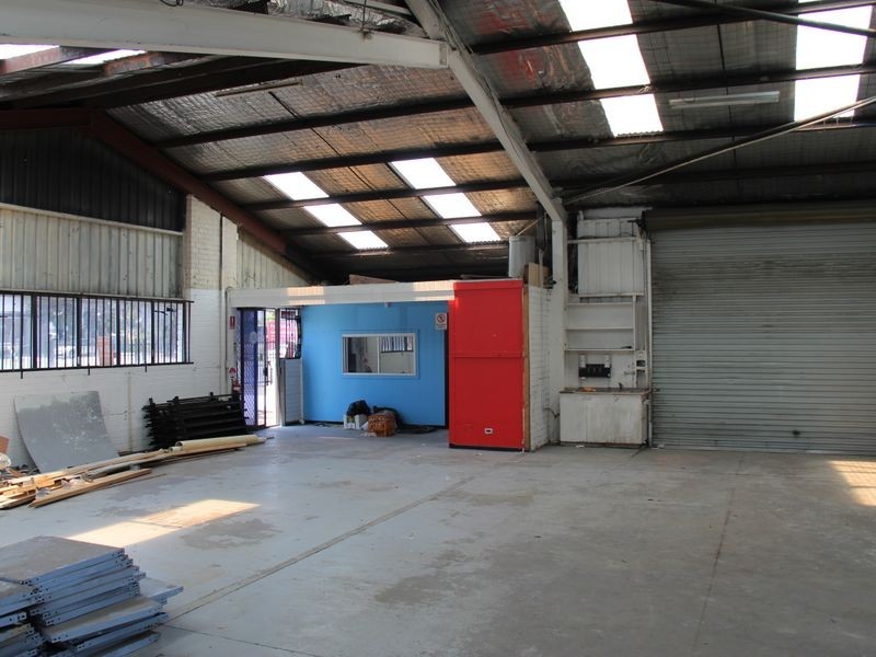 20A Blaxland Road, Campbelltown NSW 2560