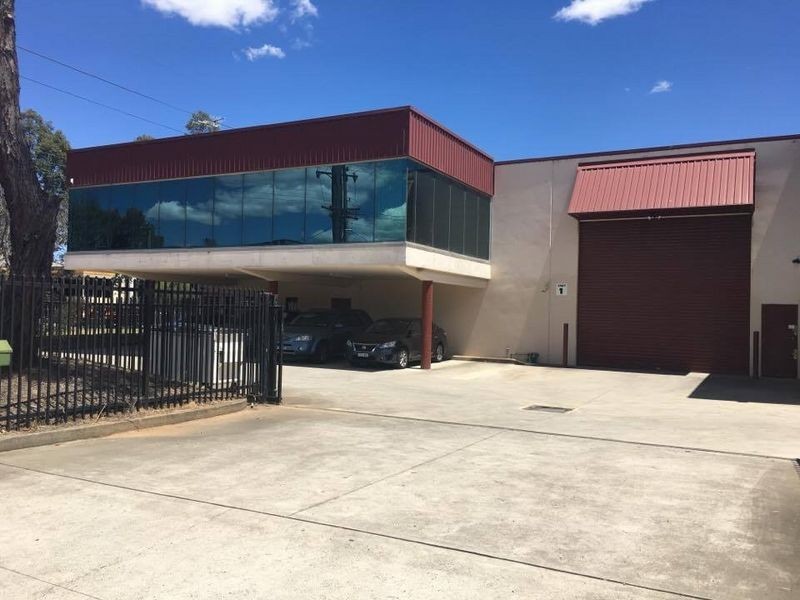 Unit 1/8 Cornwall Road, Ingleburn NSW 2565