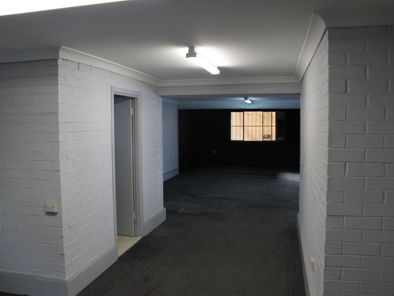 1&2/60 Blaxland Road, Campbelltown NSW 2560