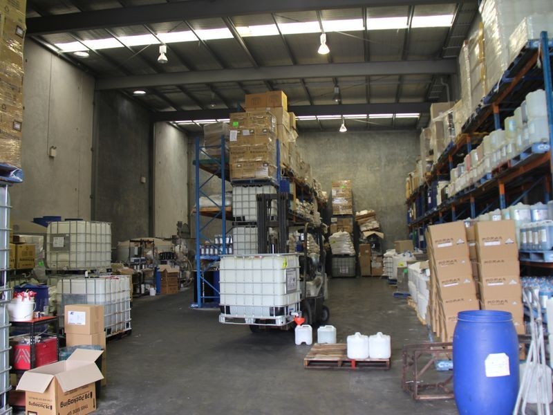 8 Aero Road, Ingleburn NSW 2565